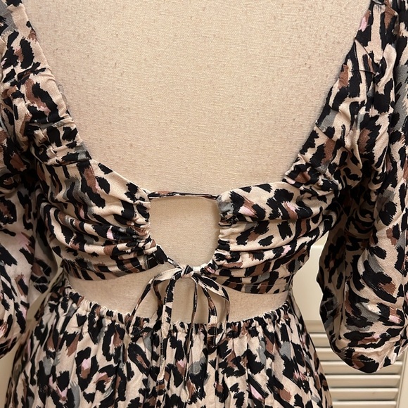 Saltwater LUXE Open Back Mini Dress in Cream Leopard Print, Size Small - Picture 14 of 17